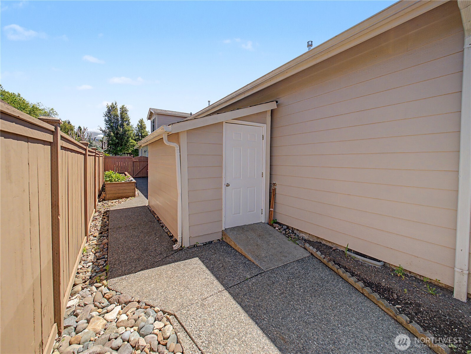 2635 Perry Court Property Photo 35