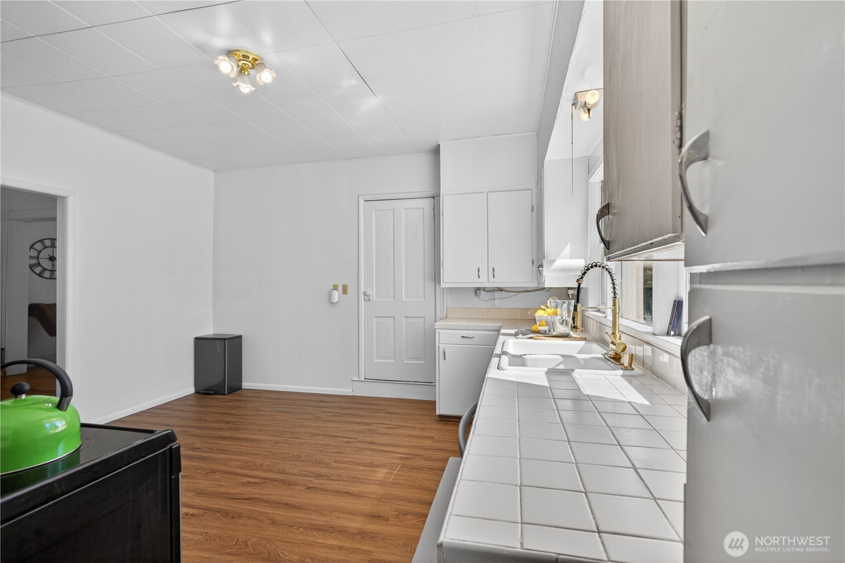 126 W Ash Street Property Photo 10