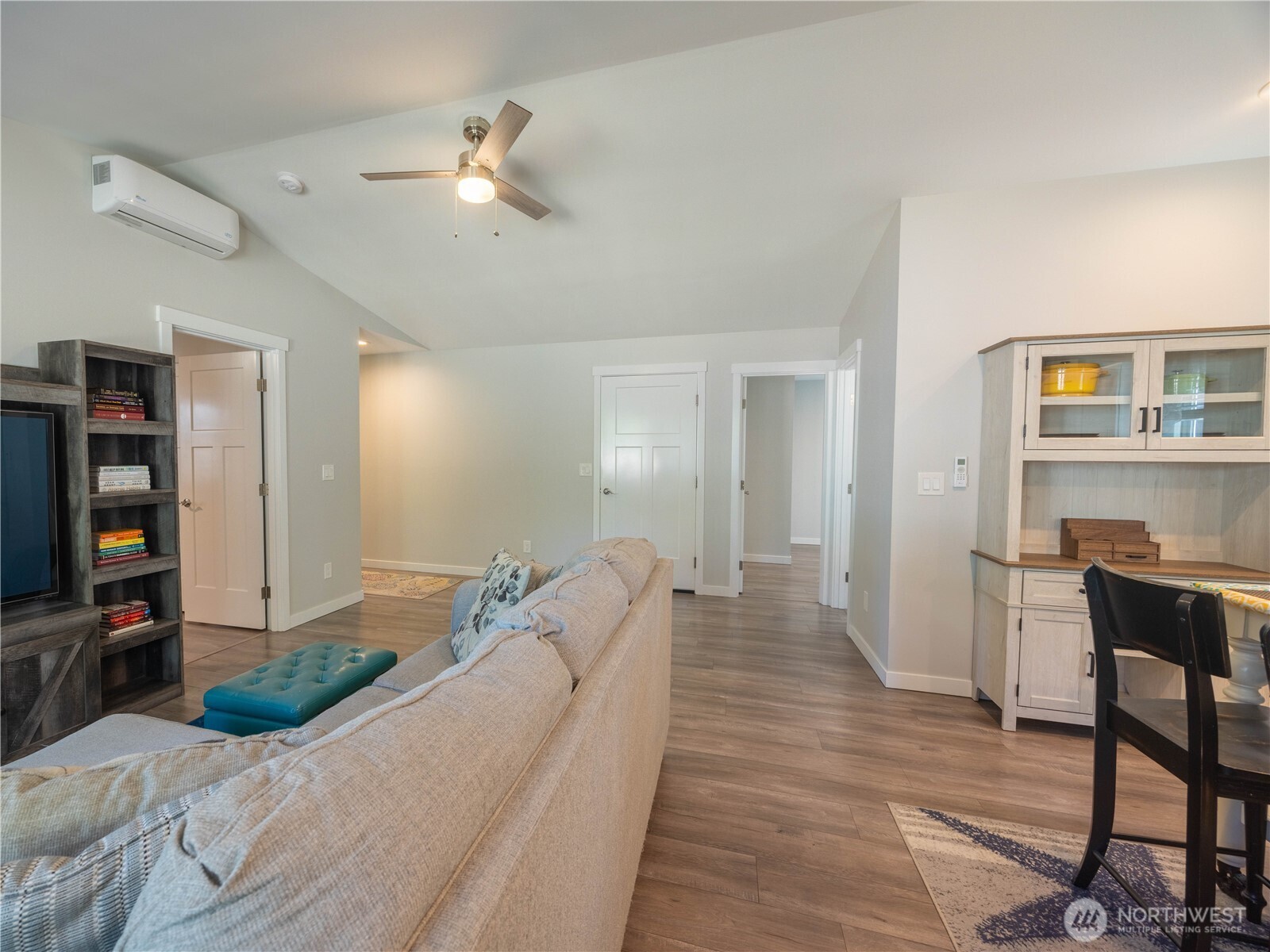 708 Eider Court Property Photo 7