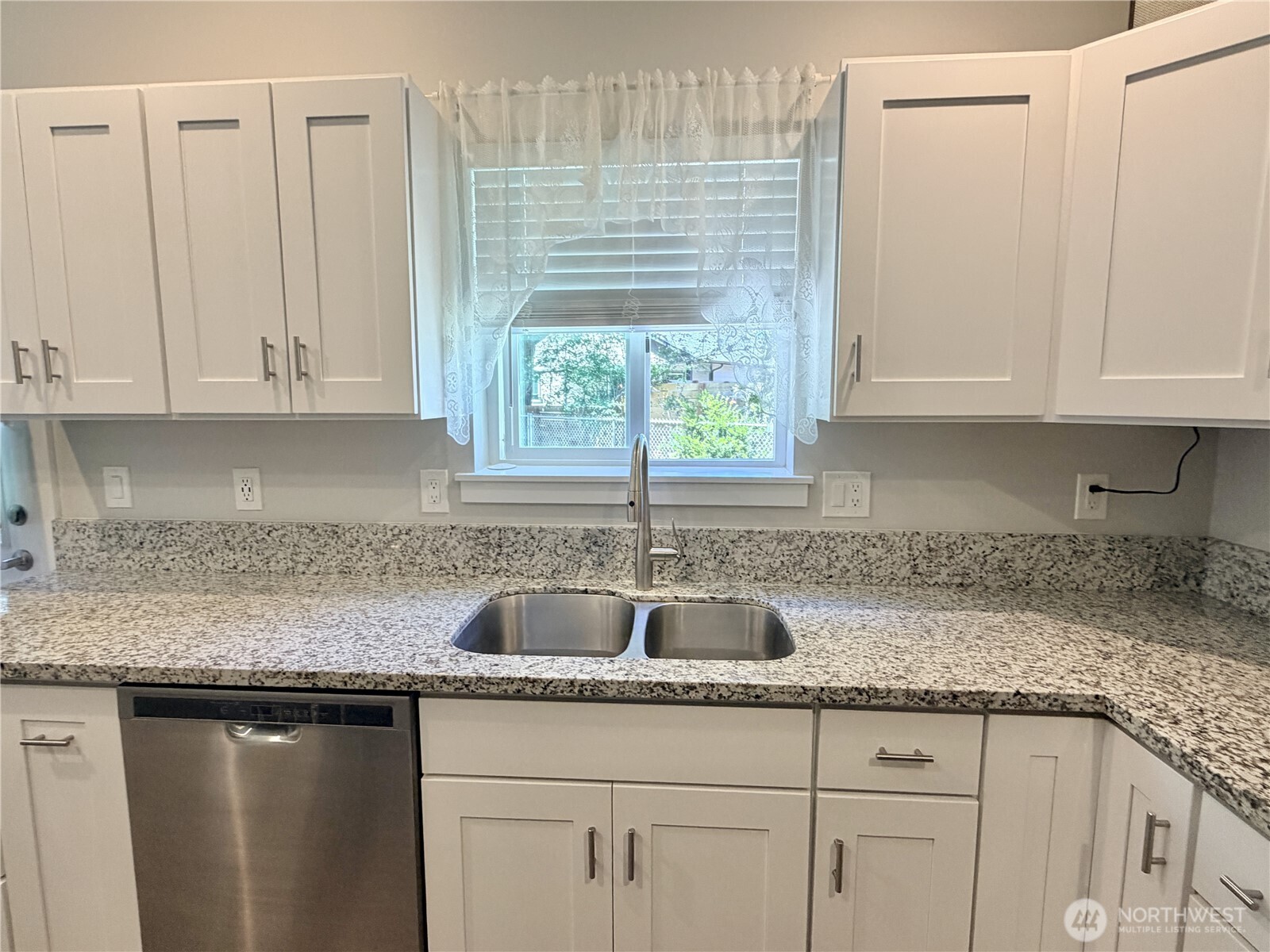 708 Eider Court Property Photo 11