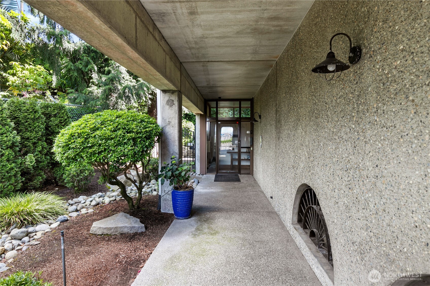 22222 Dock Avenue 2b Property Photo 14