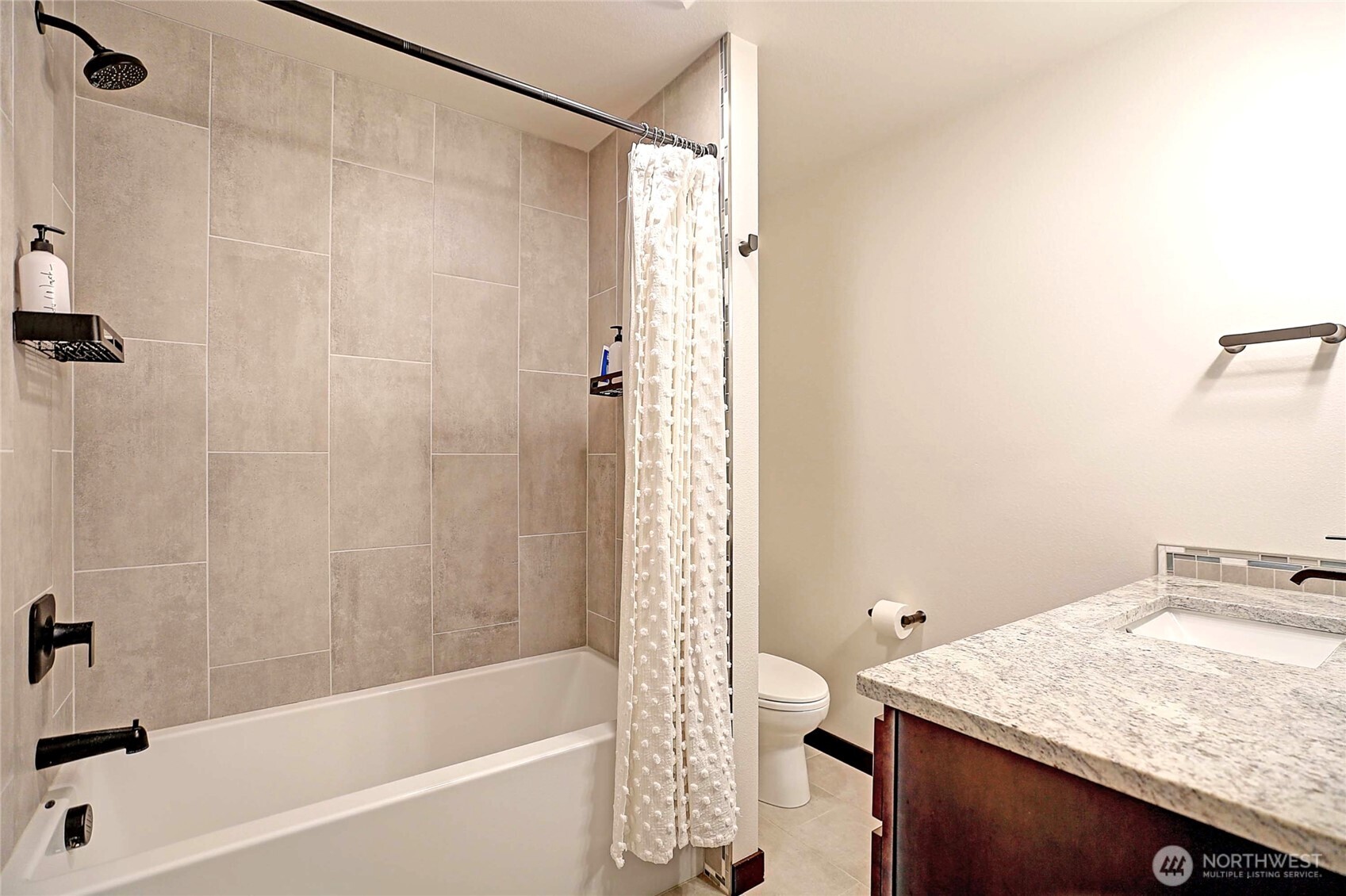 1212 View Street Property Photo 23