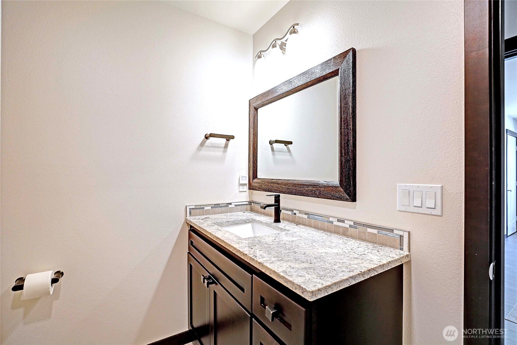 1212 View Street Property Photo 29