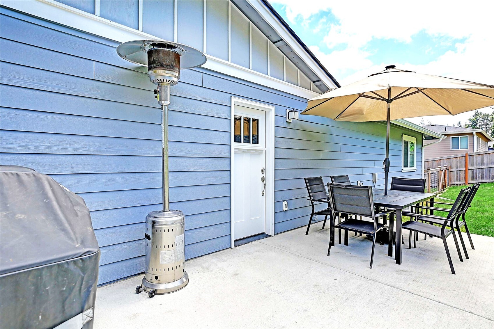 1212 View Street Property Photo 37