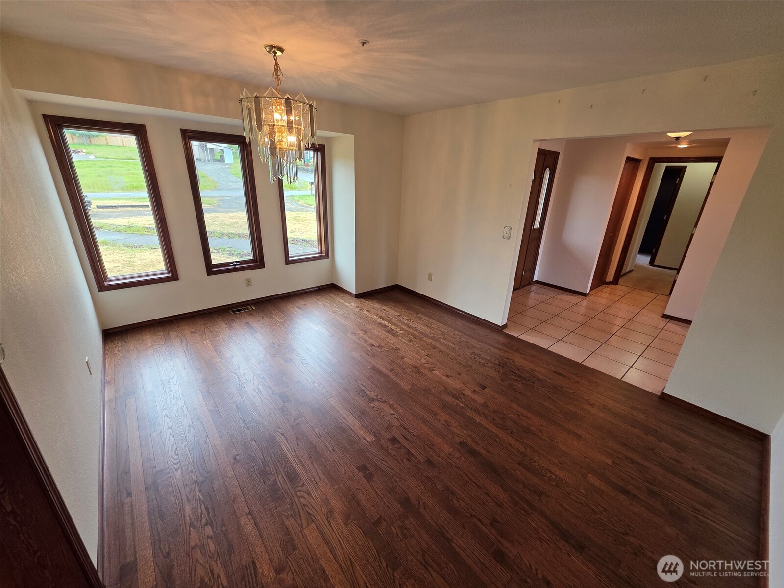 1133 Olympus Avenue Property Photo 6
