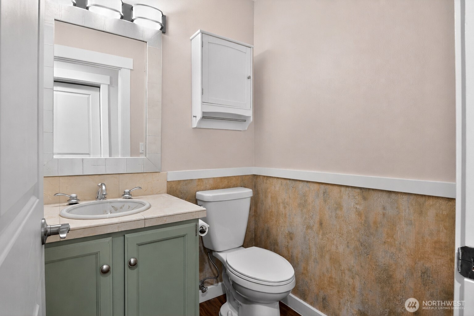 1016 49th Place Property Photo 21
