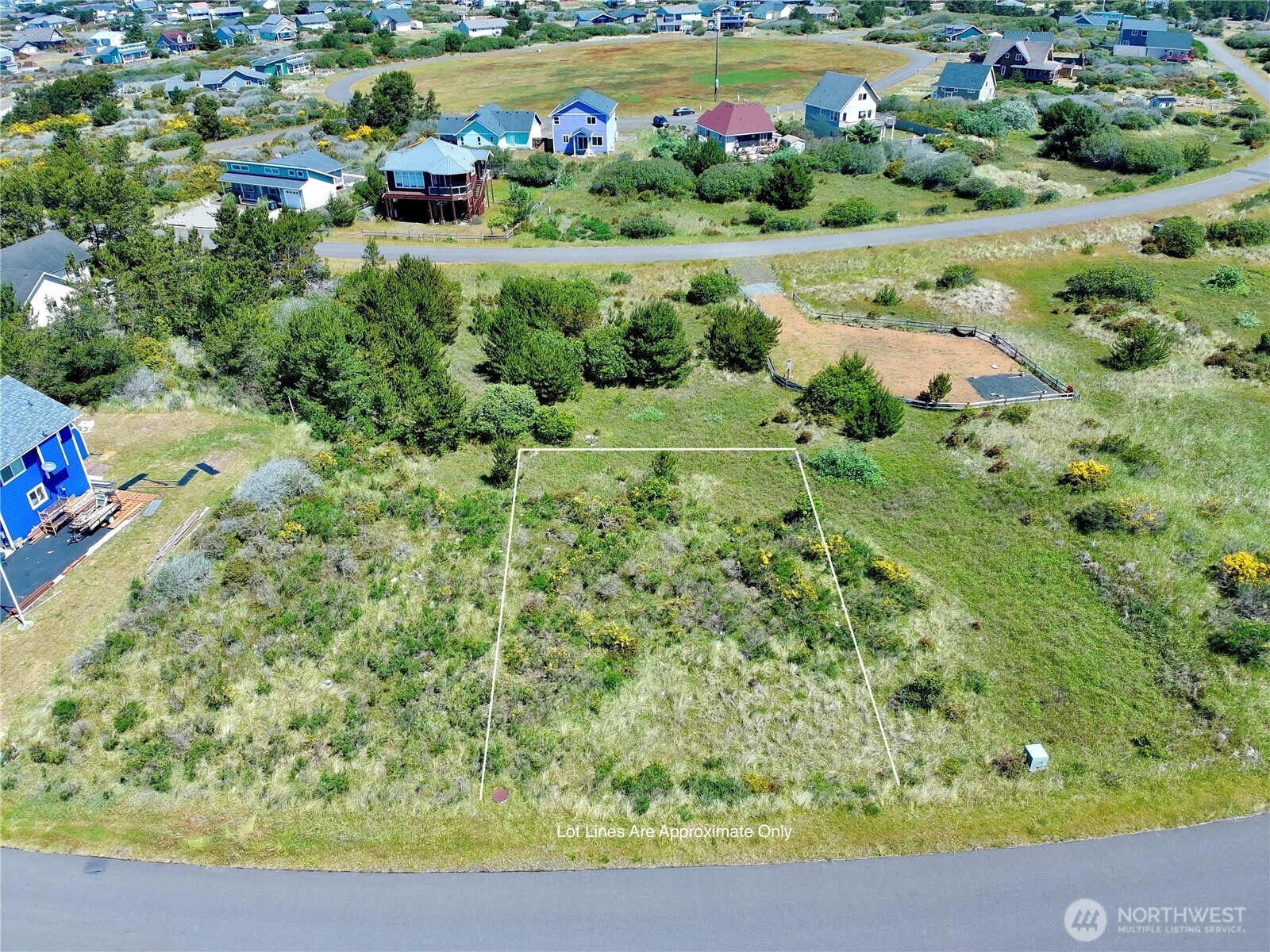 444 S Portal Loop Property Photo 2