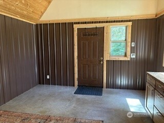 19045 Gill Creek Road Property Photo 6