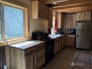 19045 Gill Creek Road Property Photo 7