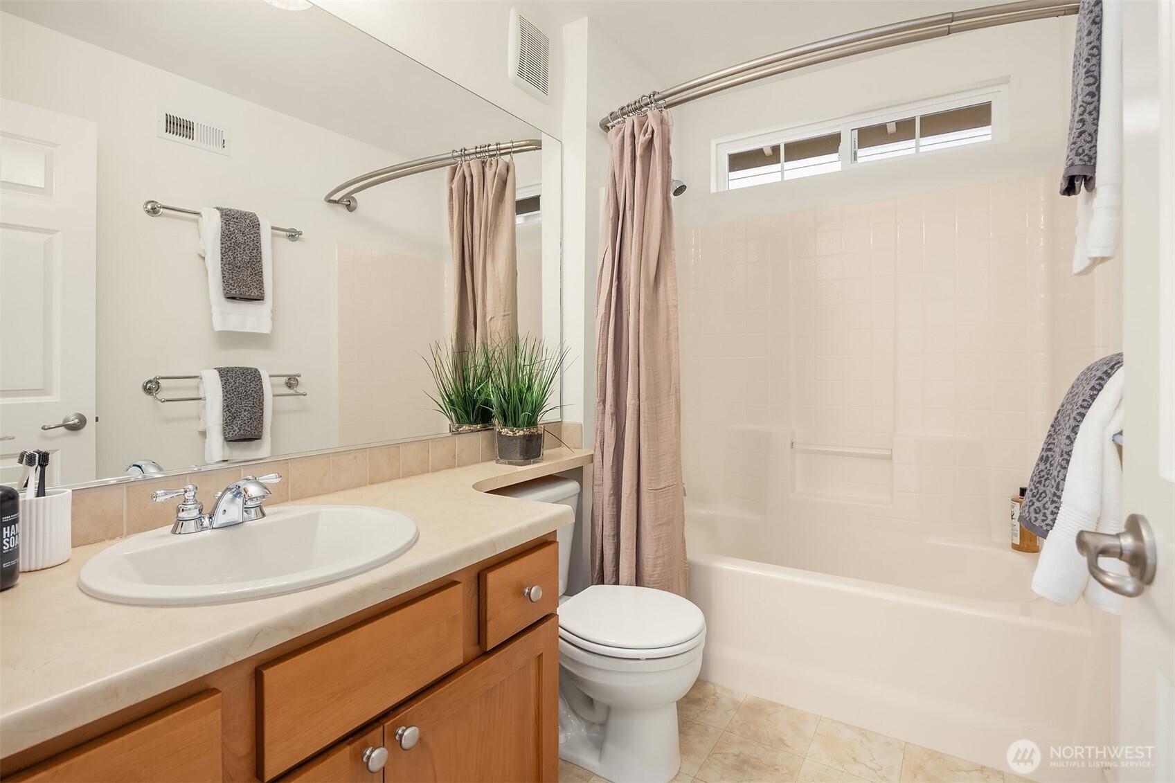 1906 Juneberry Court #1906 Property Photo 31