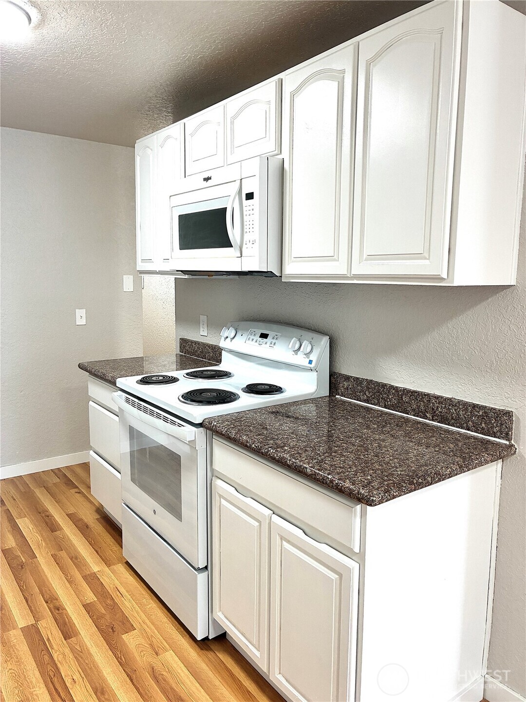 15409 9th Avenue Property Photo 3