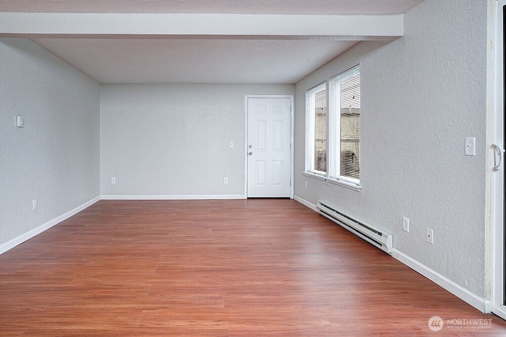 15409 9th Avenue Property Photo 8