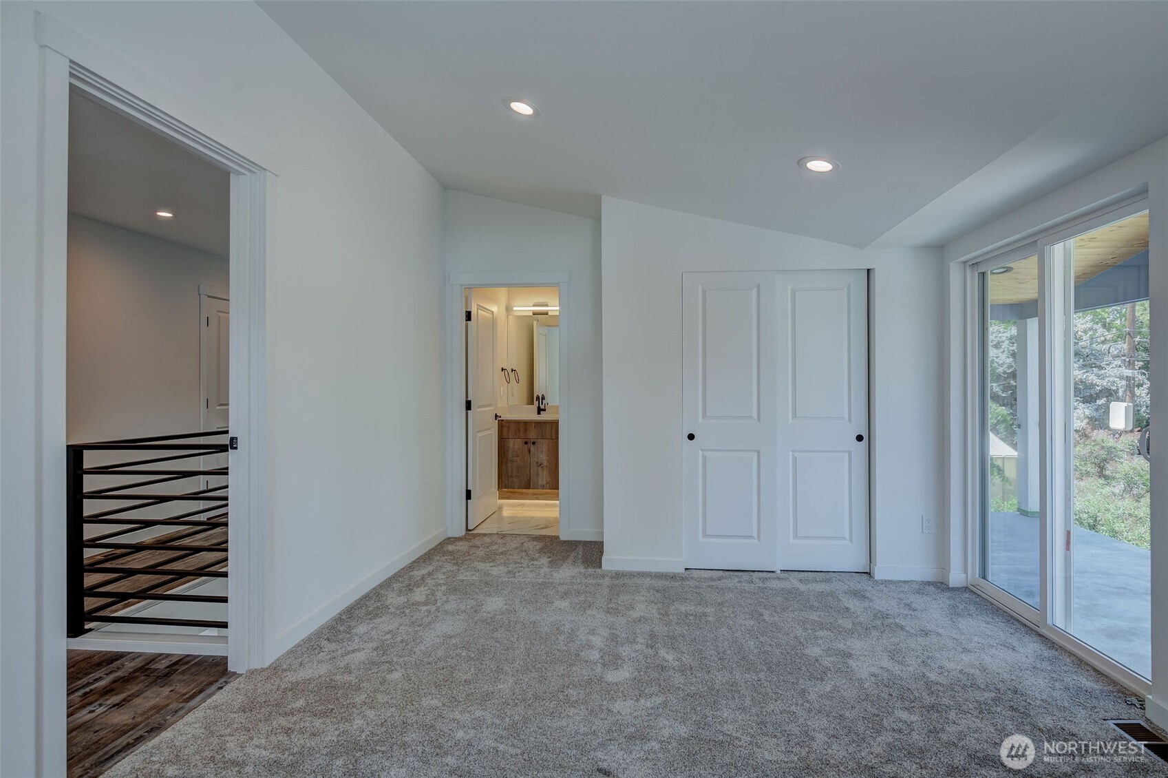 209 W Ash Street Property Photo 20