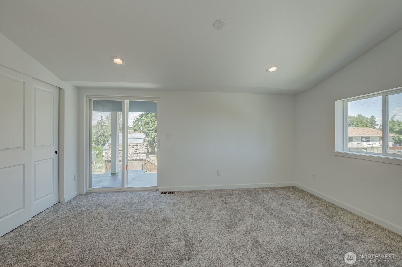209 W Ash Street Property Photo 23
