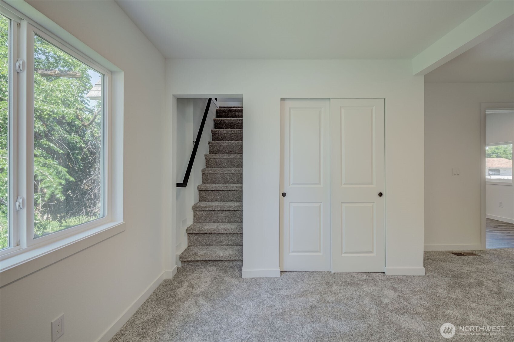 209 W Ash Street Property Photo 26