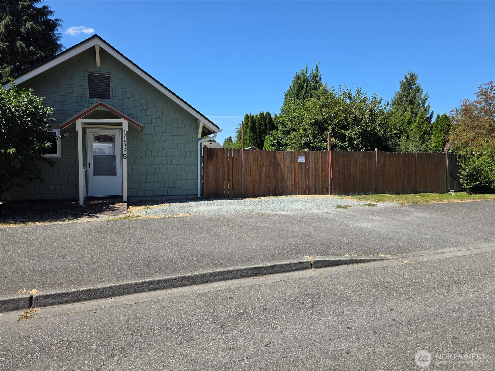 17433 154th Street Property Photo 12