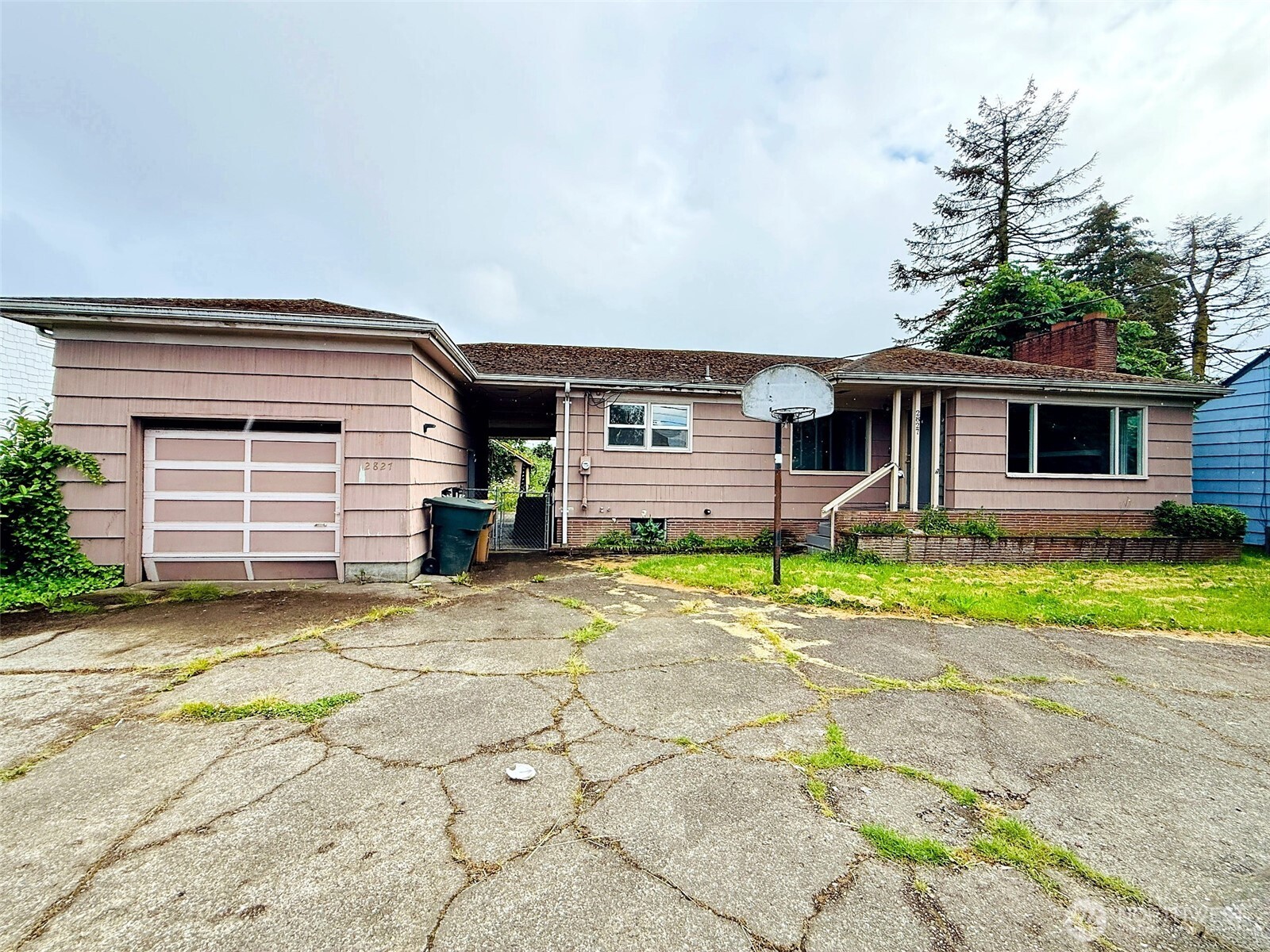 2827 Ocean Beach Highway Property Photo 1