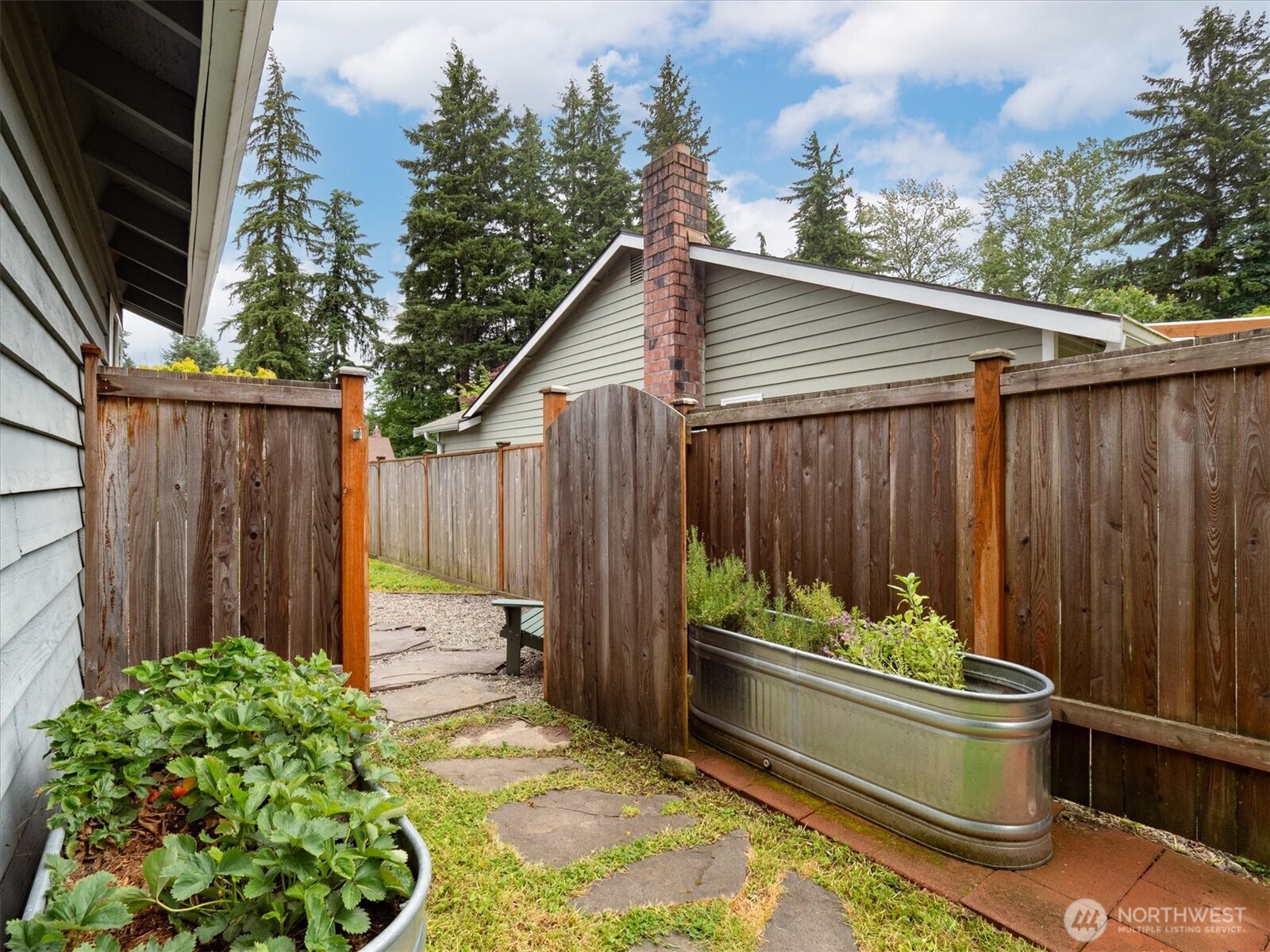 14222 61st Avenue Property Photo 28