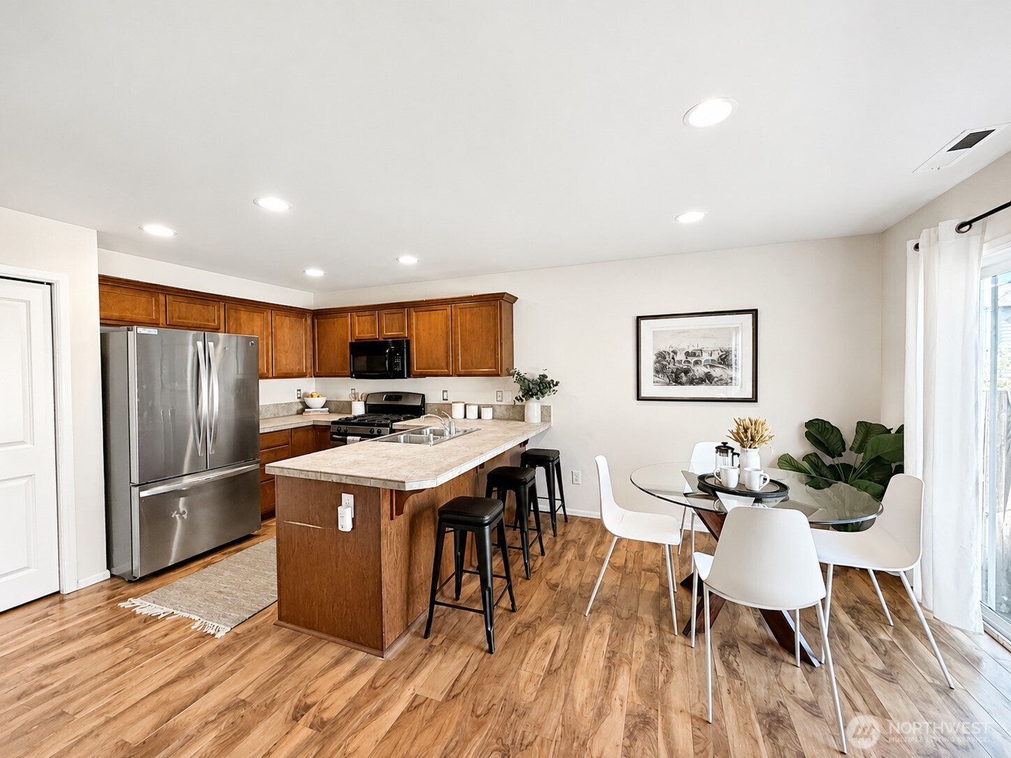 20182 110th Place Property Photo 6