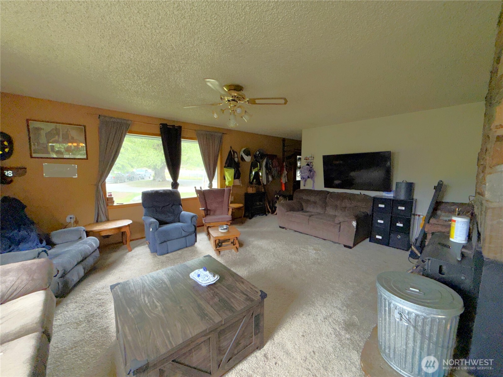 1742 Toroda Creek Road Property Photo 6