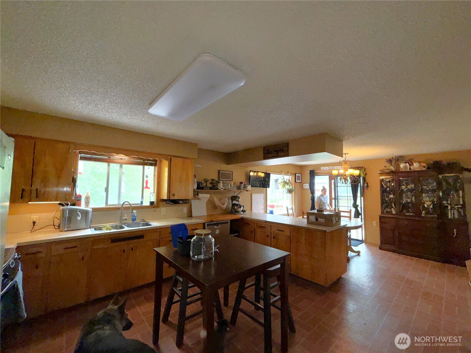 1742 Toroda Creek Road Property Photo 9