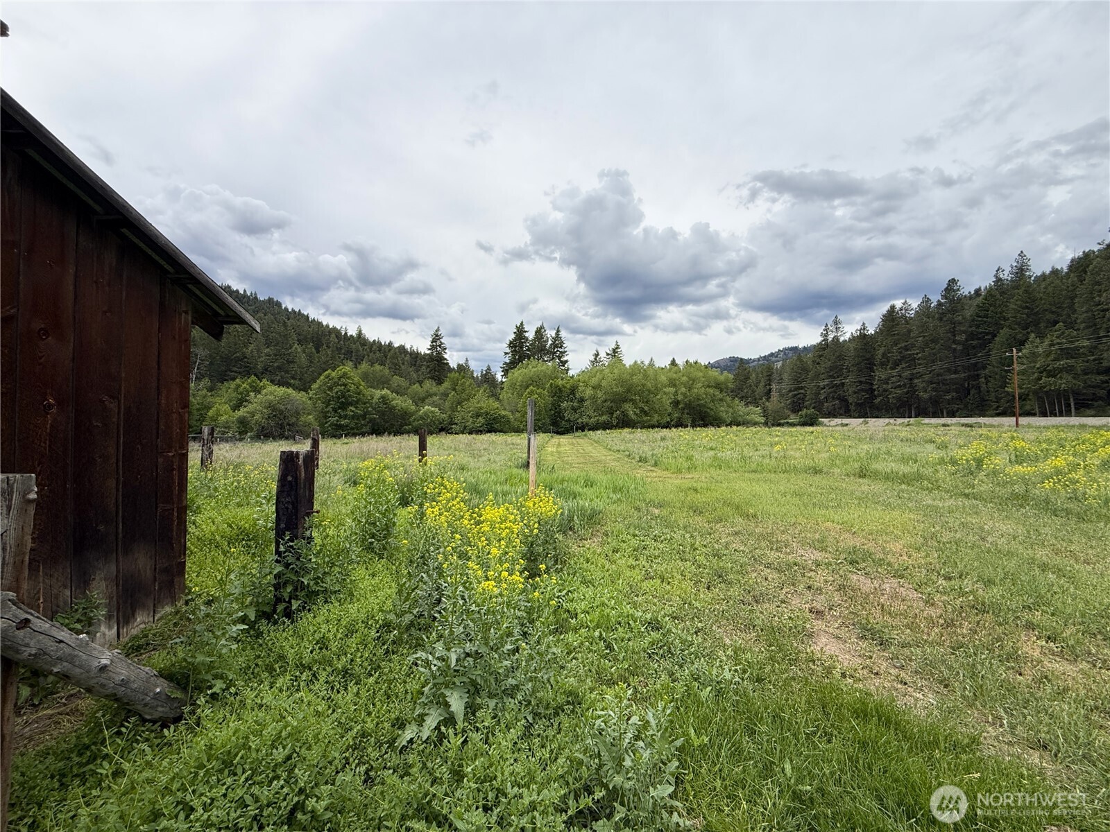 1742 Toroda Creek Road Property Photo 35
