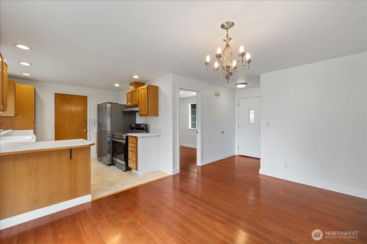 2521 Spruce Road Property Photo 4