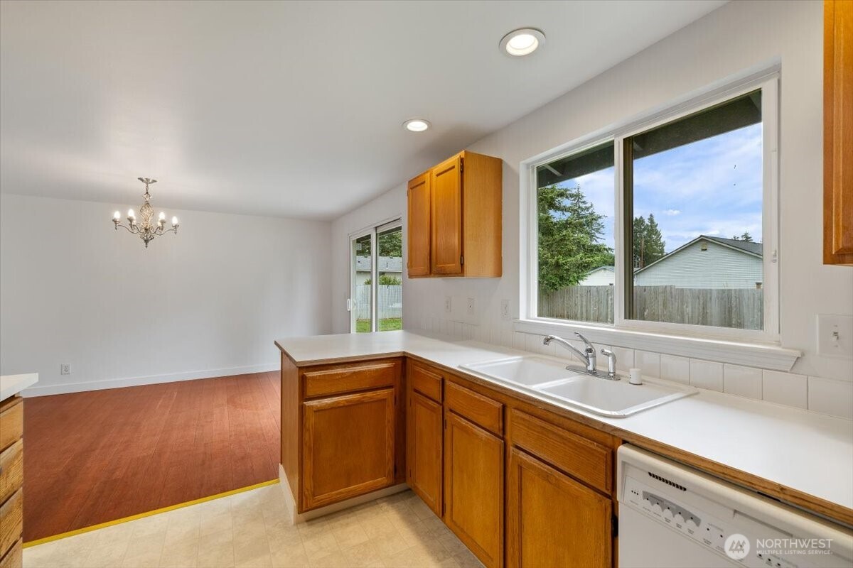 2521 Spruce Road Property Photo 6