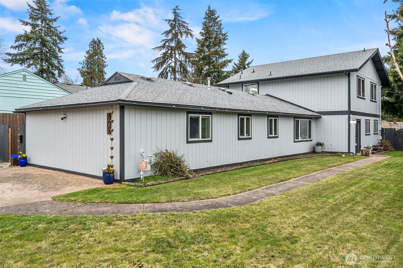2902 N Orchard Property Photo 1