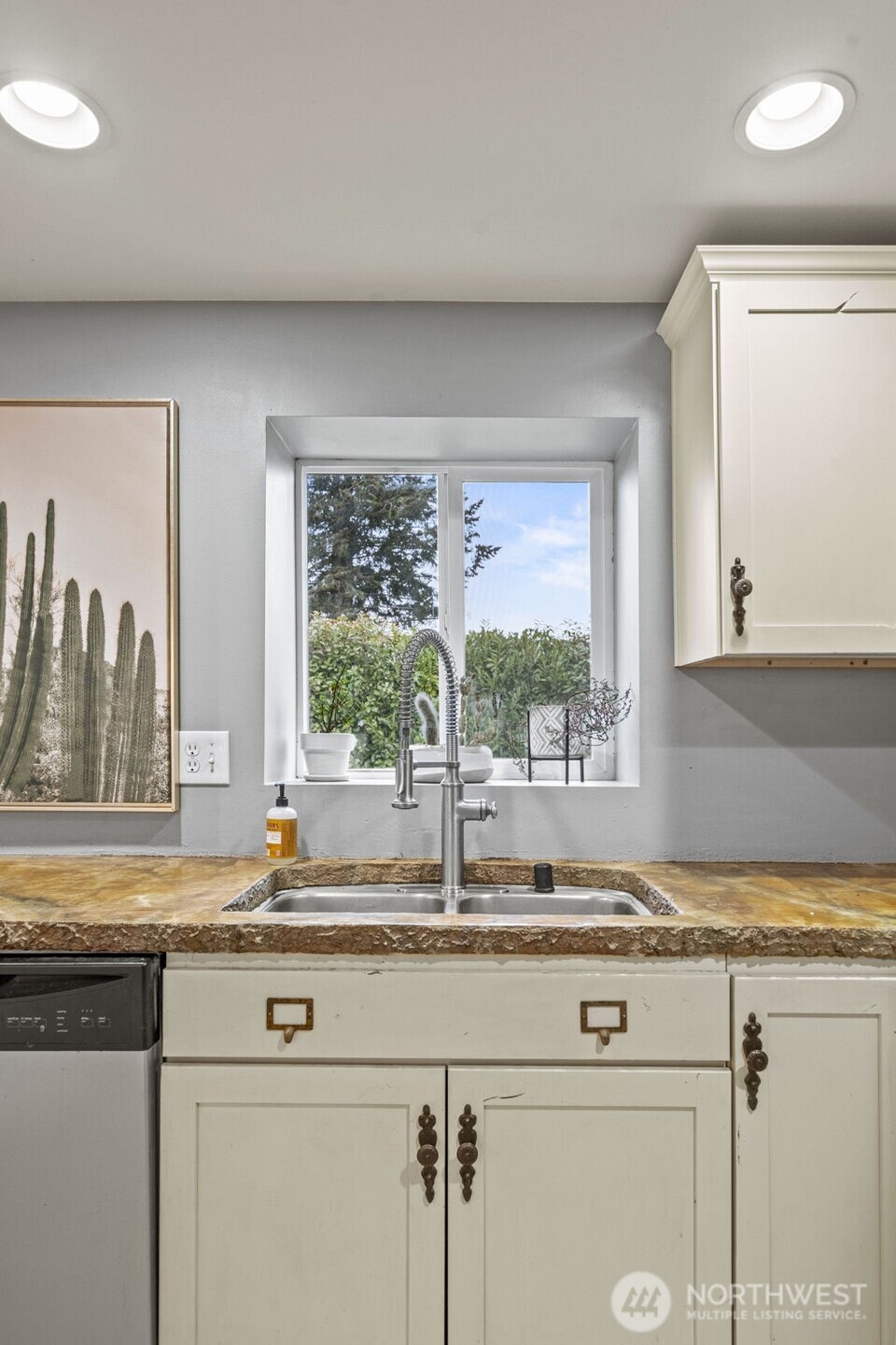2902 N Orchard Property Photo 11