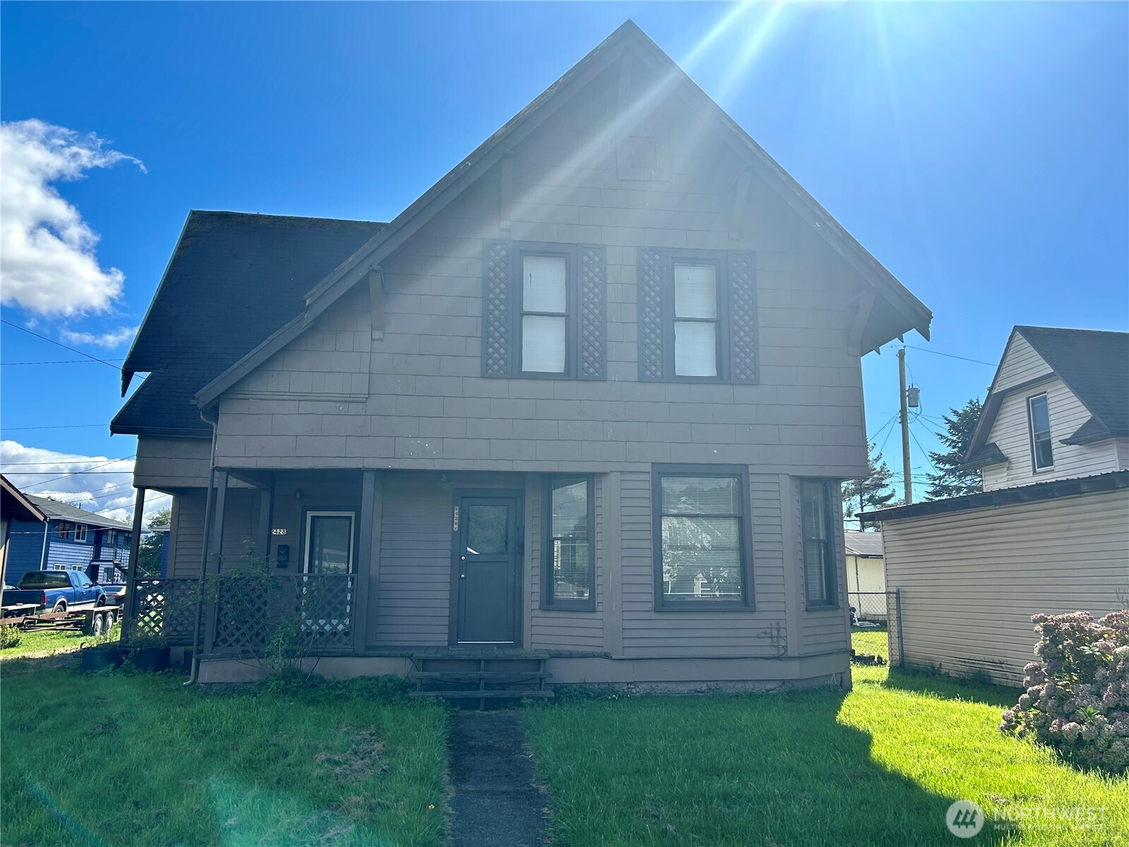 2428 Pacific Avenue Property Photo 1