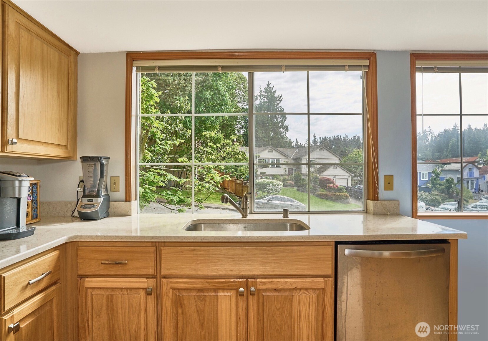 1404 S 290th Place Property Photo 5