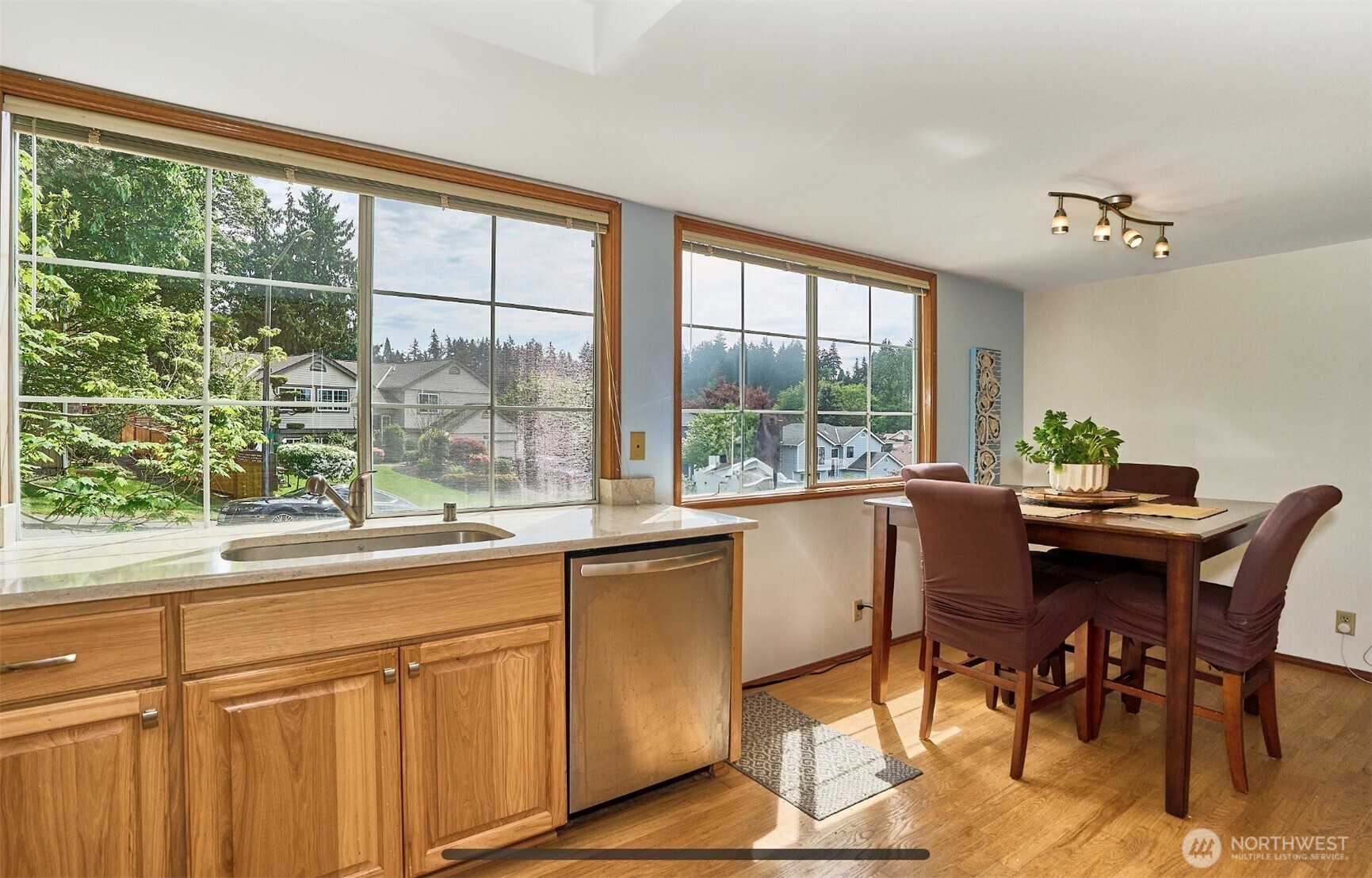 1404 S 290th Place Property Photo 6