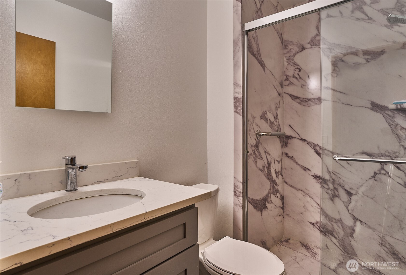 1404 S 290th Place Property Photo 15