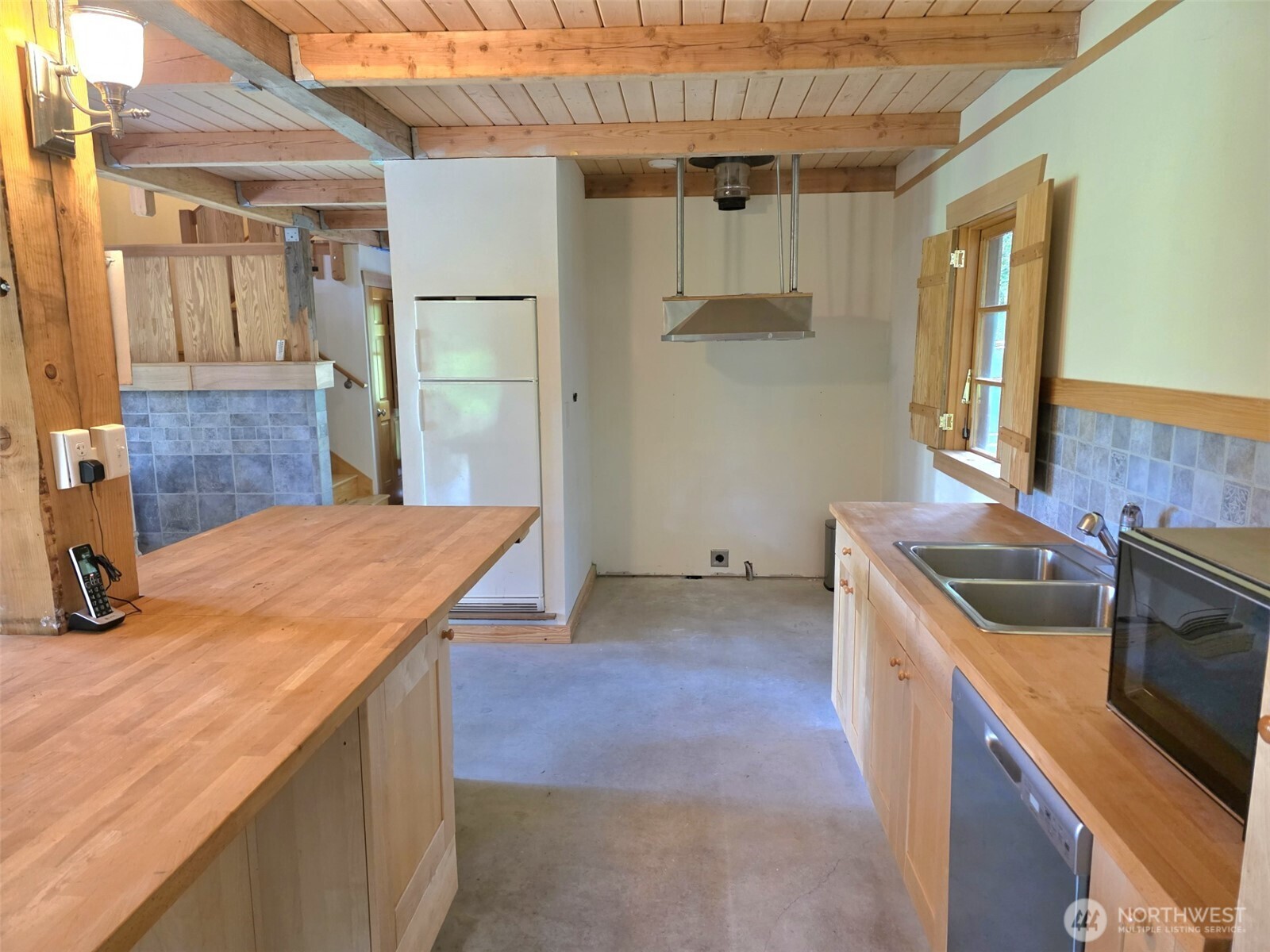 17743 Clear Lake Boulevard Property Photo 7