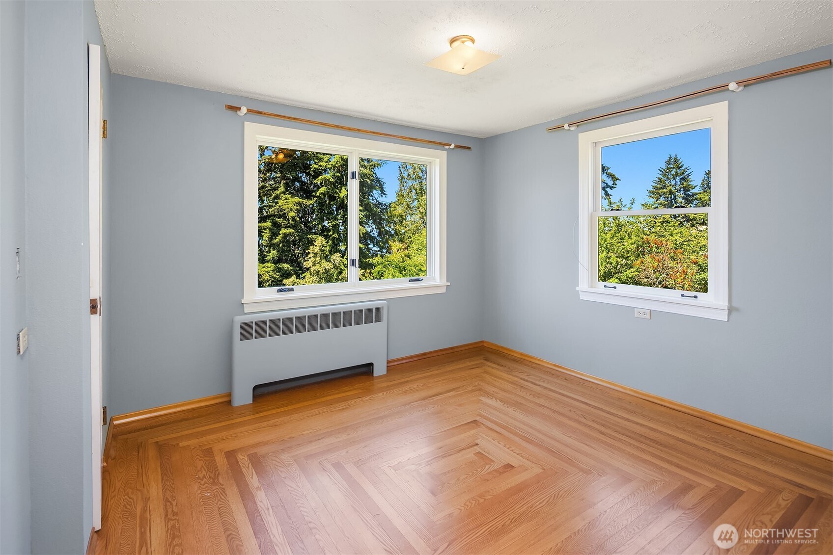 9421 190th Place Property Photo 11