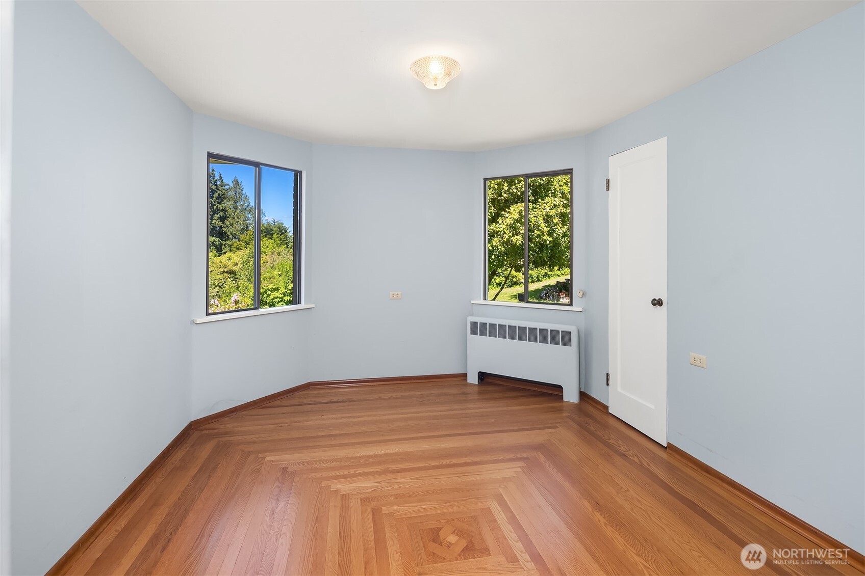 9421 190th Place Property Photo 13