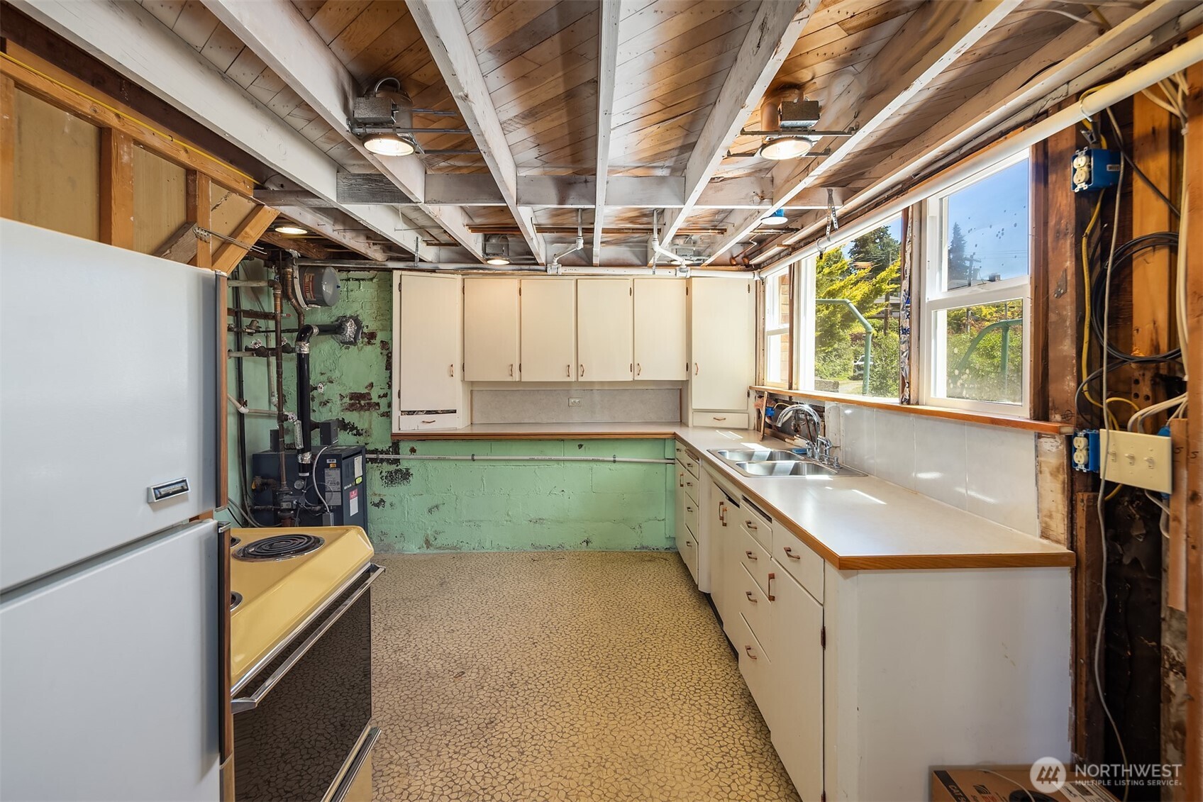 9421 190th Place Property Photo 15