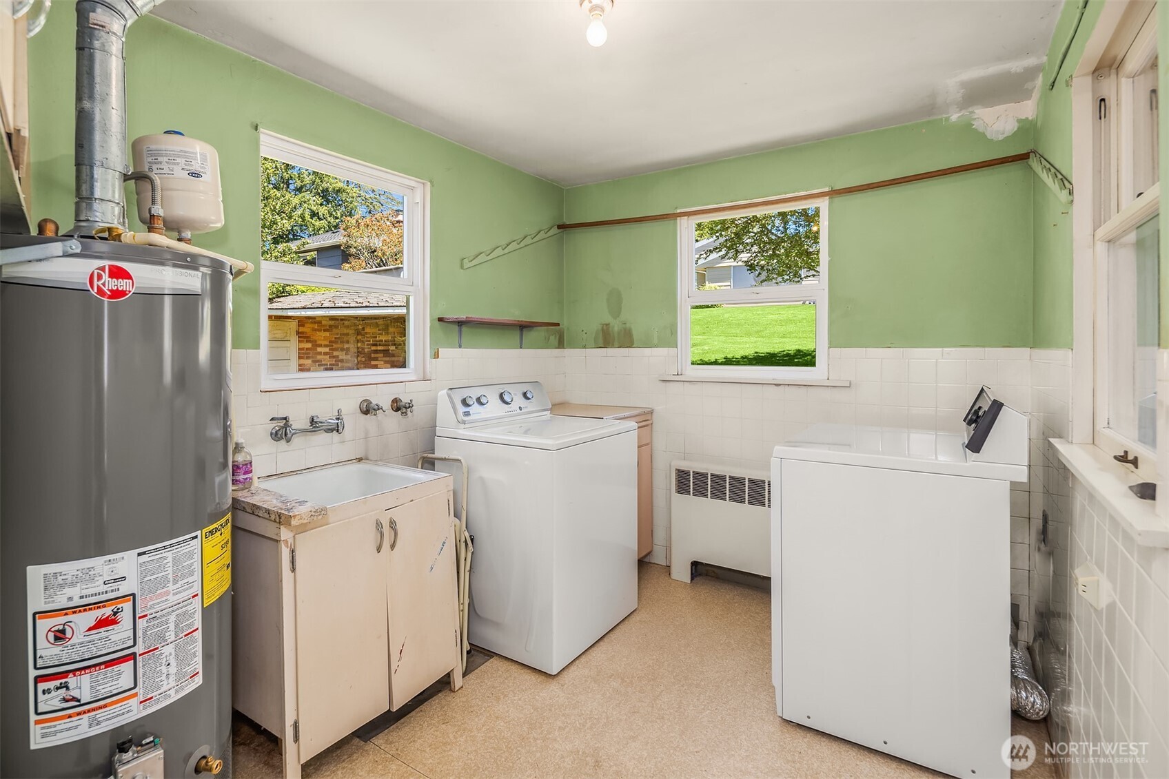 9421 190th Place Property Photo 18