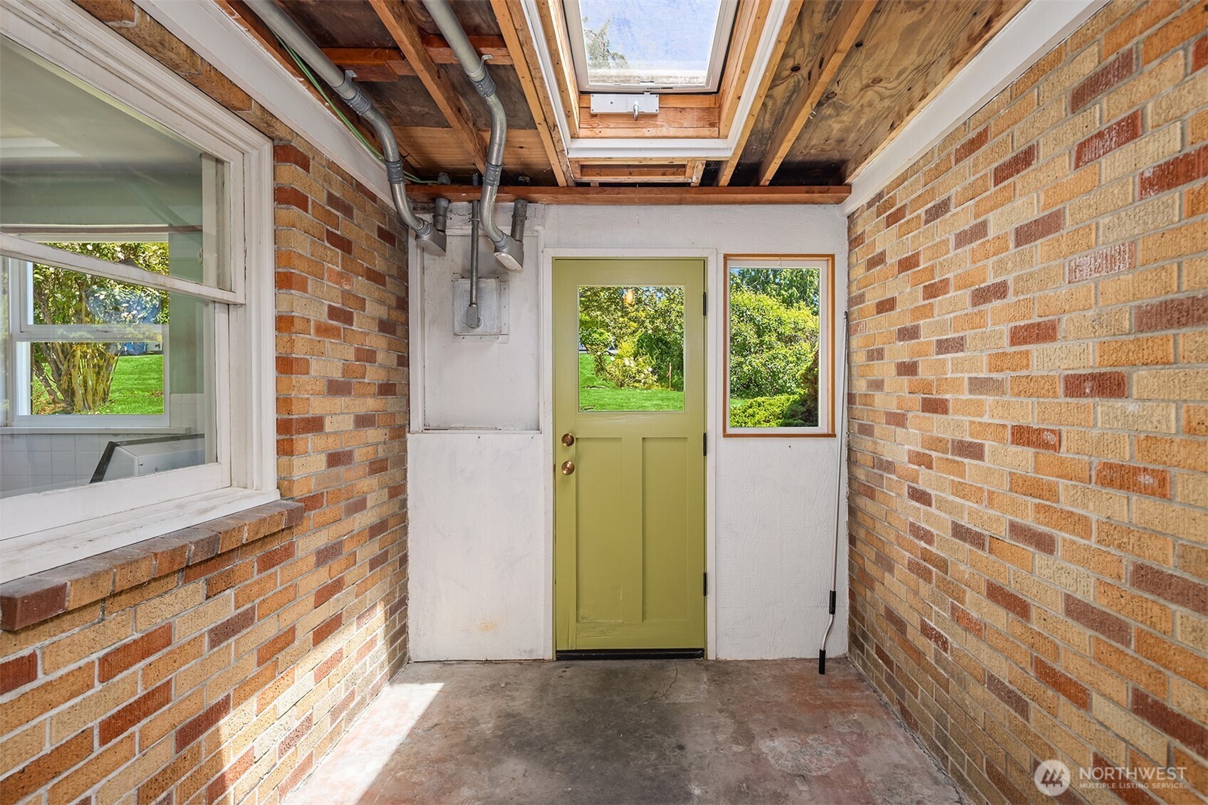 9421 190th Place Property Photo 19