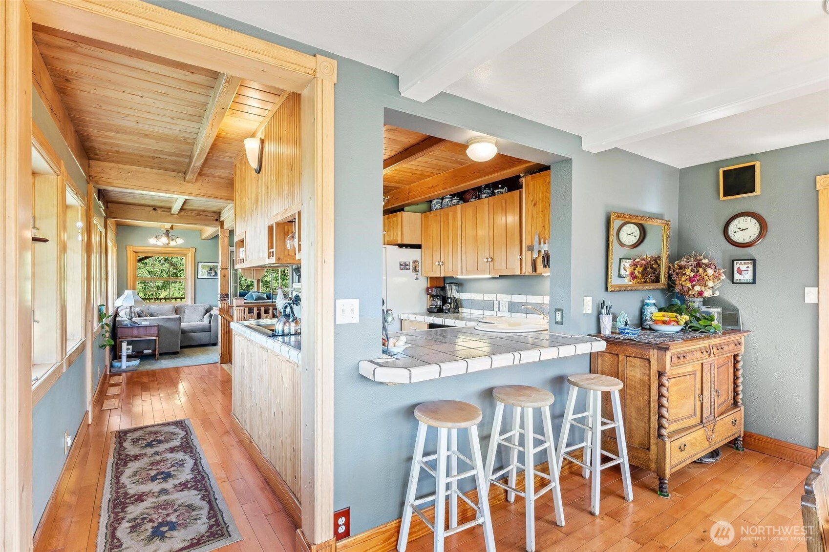 2536948 Property Photo 4