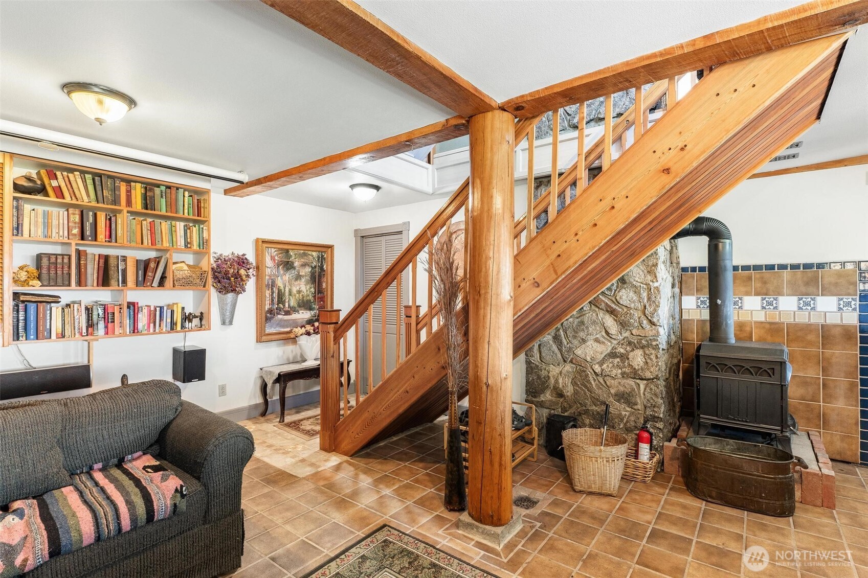 2536948 Property Photo 25