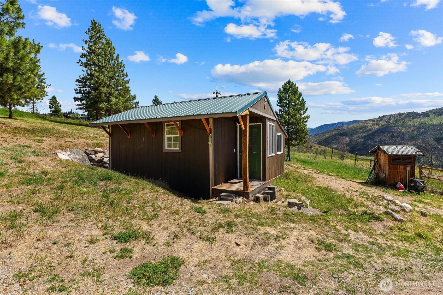 2536948 Property Photo 32