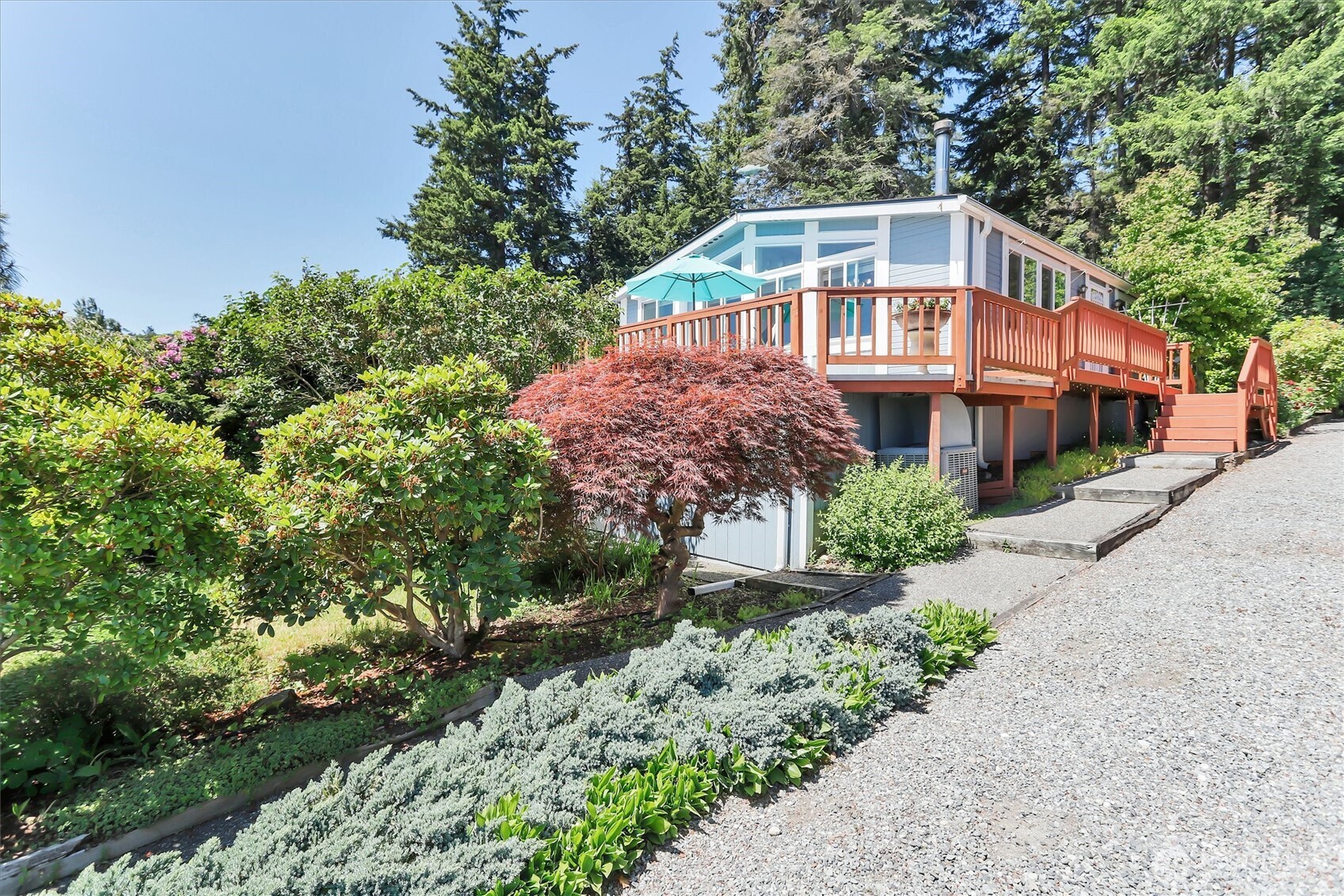 4307 77th Place Property Photo 2