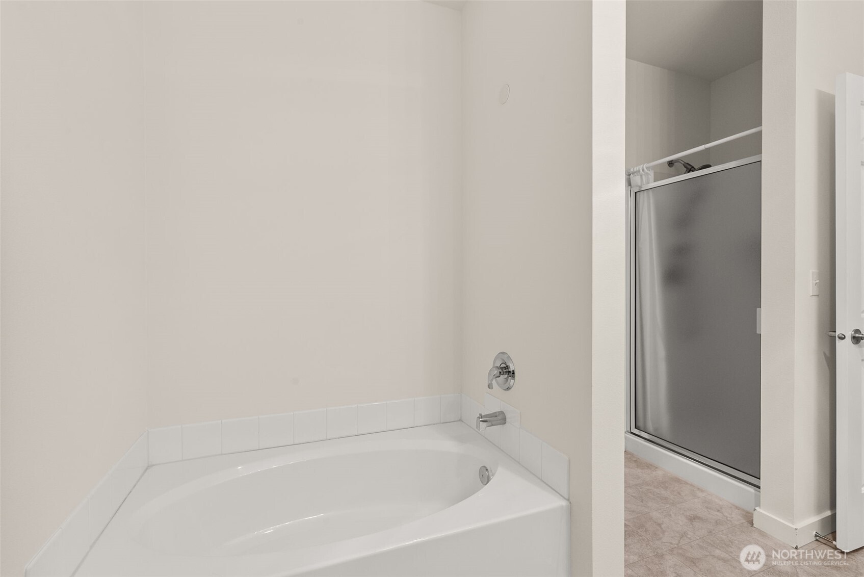 13301 Se 79th Place C405 Property Photo 10