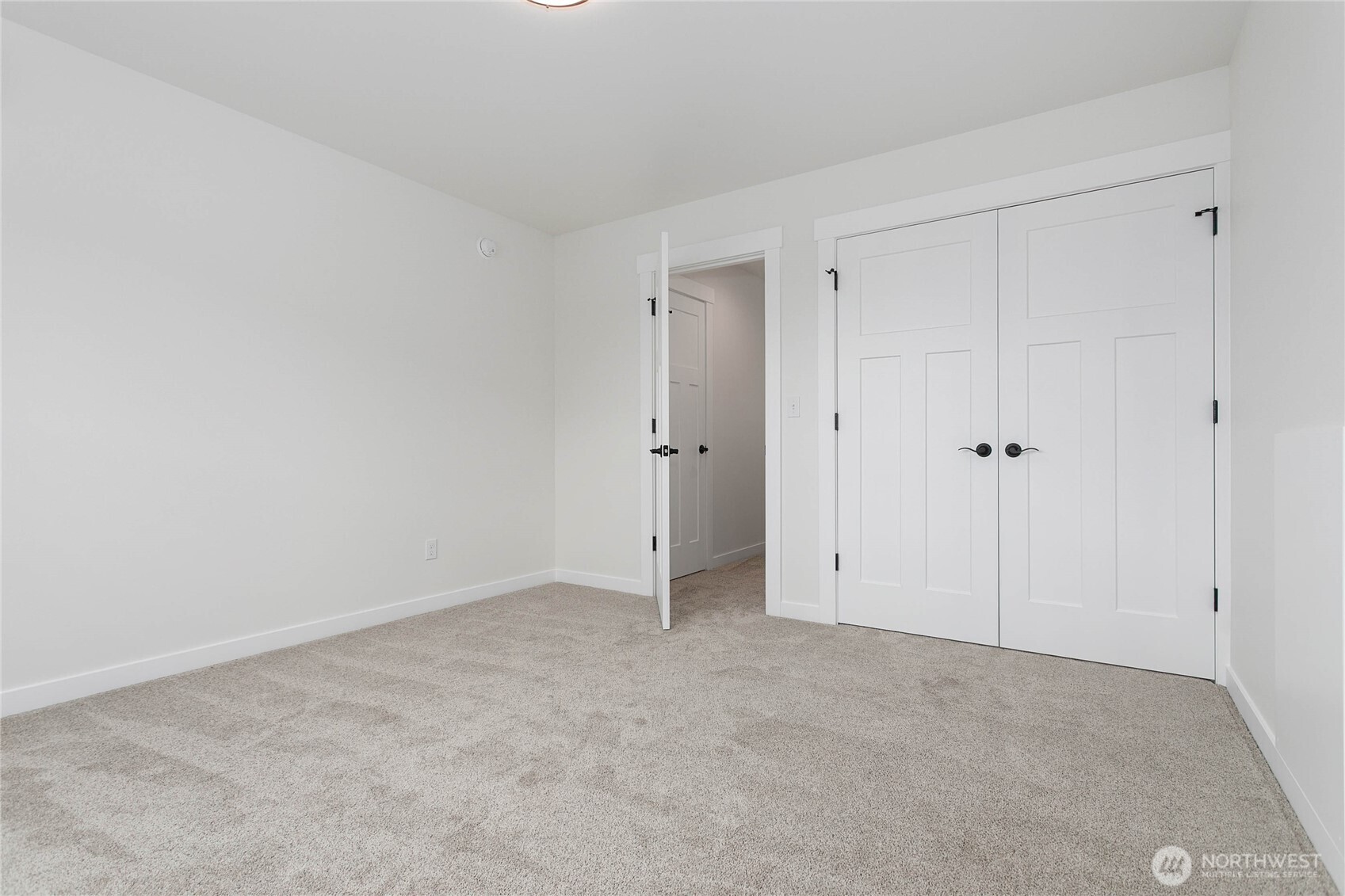 2134 Lagerwey Circle Property Photo 34