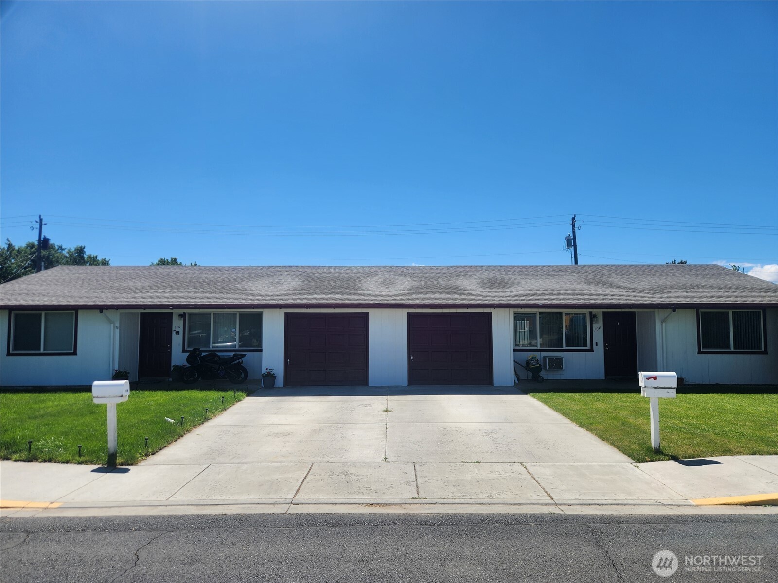 108 SE I Street 110 Property Photo 1