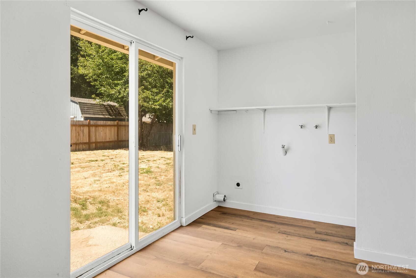 11734 Fry Avenue Property Photo 12