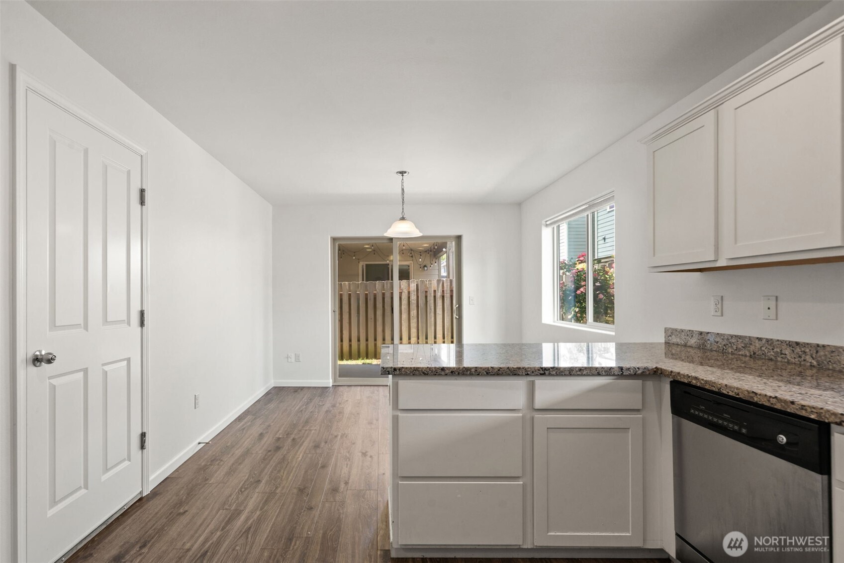 220 Ne Tronson Circle Property Photo 11