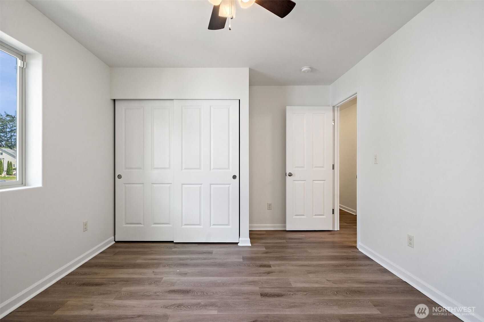 220 Ne Tronson Circle Property Photo 32